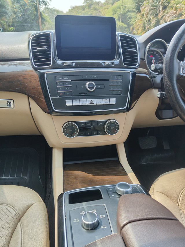 Second-hand 2017 Mercedes-Benz GLE 250d for sale in Hyderabad-8