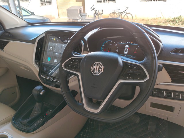 Second-hand 2021 MG Hector Sharp AT BSIV for sale in Bangalore-11