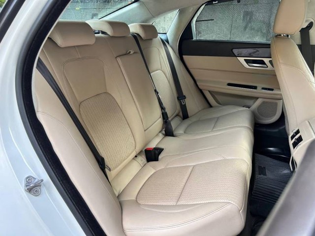 Second-hand 2021 Jaguar XF 2.0 Petrol Prestige for sale in New Delhi-10