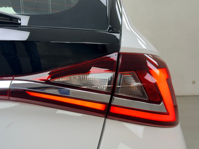 Second-hand 2024 Hyundai i20 Asta Opt IVT for sale in Pune-8