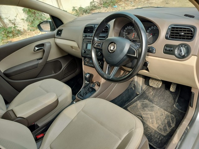 Second-hand 2016 Skoda Rapid 1.5 TDI AT Style Plus for sale in Bangalore-7