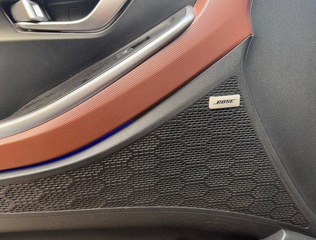 Second-hand 2022 Hyundai Alcazar Signature Diesel AT for sale in Hyderabad-4