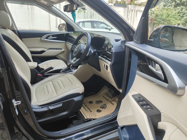 Kia Carens Luxury Plus Diesel AT 6 STR BSVI Second-hand 2022 Kia Carens Luxury Plus Diesel AT 6 STR BSVI for sale in Hyderabad-8