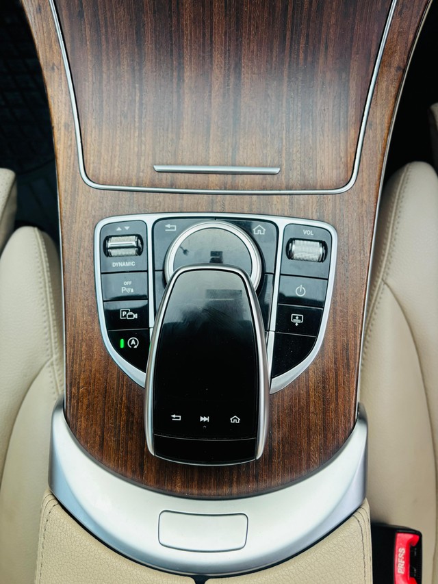 Second-hand 2019 Mercedes-Benz C-Class Progressive C 200 for sale in New Delhi-17