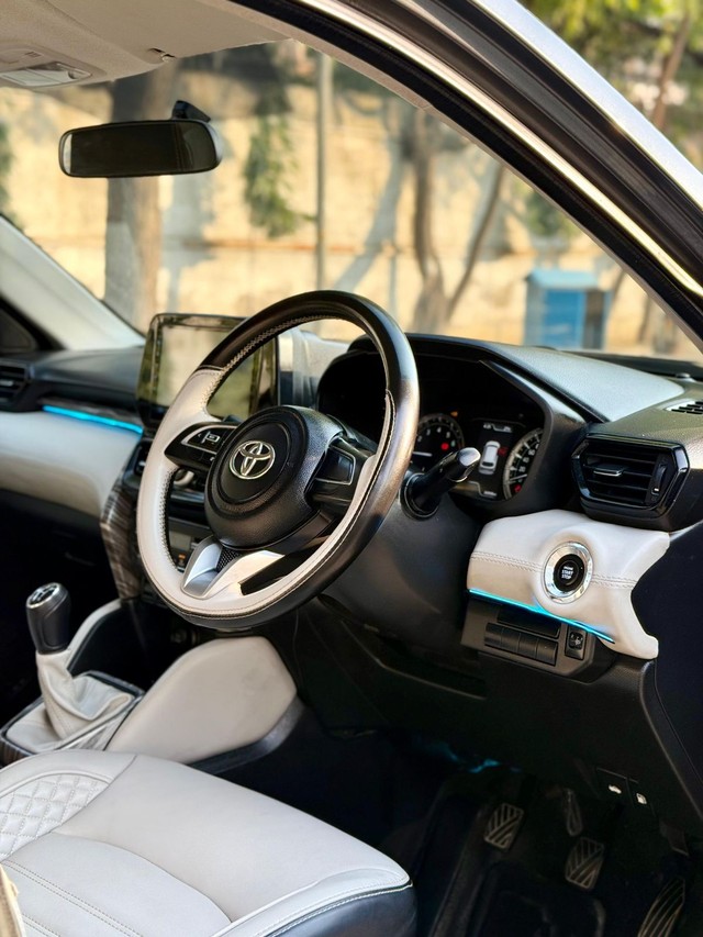 Second-hand 2023 Toyota Hyryder E for sale in New Delhi-8