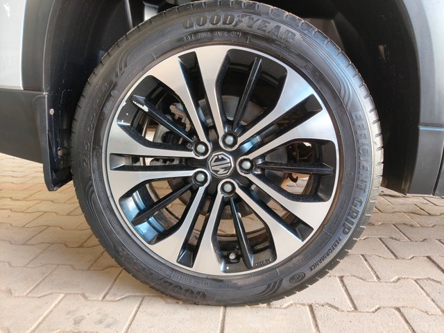 Second-hand 2021 MG Hector Sharp CVT for sale in Bangalore-15