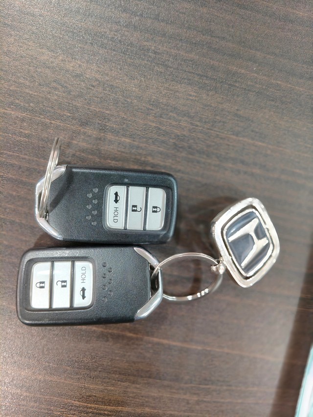 Second-hand 2021 Honda City ZX MT for sale in Kolkata-9