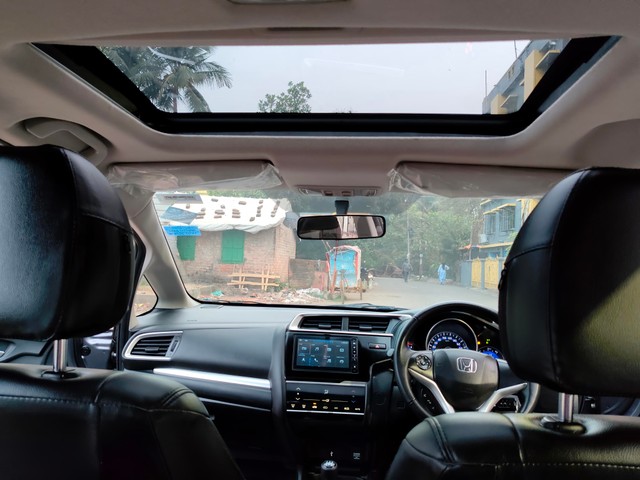 Second-hand 2019 Honda WR-V i-VTEC VX for sale in Kolkata-19