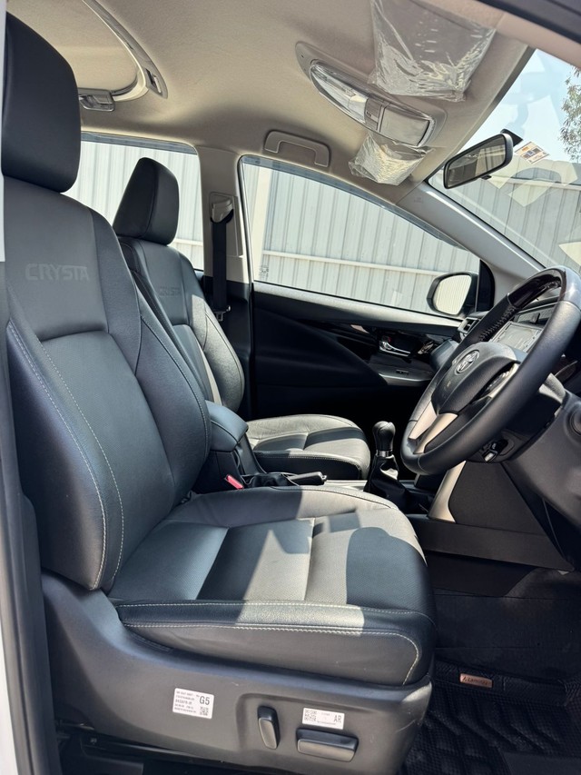 Toyota Innova Crysta 2.4 Zx 7Str Second-hand 2024 Toyota Innova Crysta 2.4 Zx 7Str for sale in Hyderabad-11