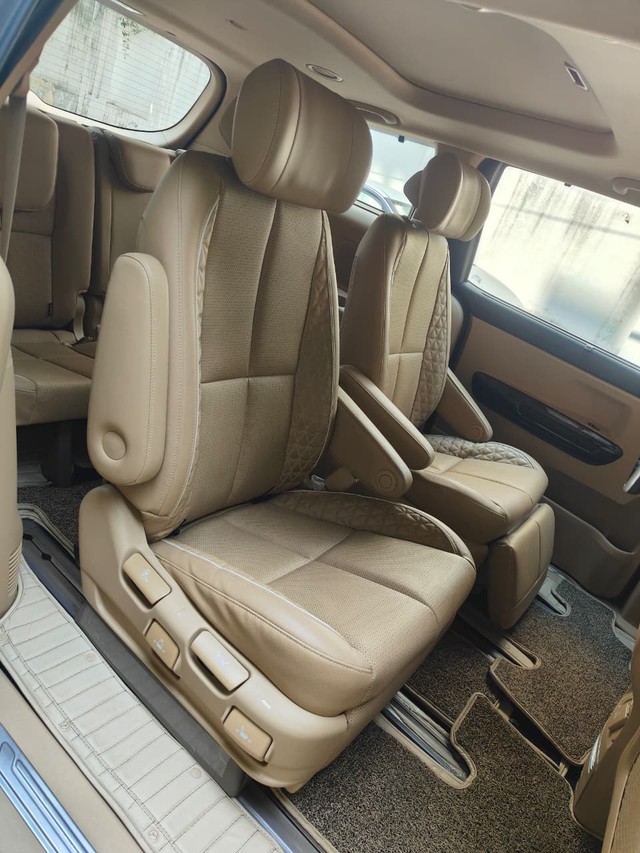 Kia Carnival Limousine Plus Second-hand 2022 Kia Carnival Limousine Plus for sale in Hyderabad-11