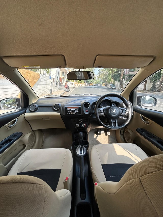 Second-hand 2015 Honda Brio VX AT for sale in Surat-4