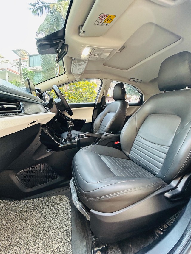 Tata Nexon Pure S Second-hand 2023 Tata Nexon Pure S for sale in Surat-10