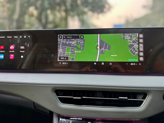 Second-hand 2025 Mahindra XEV 9e Pack Three for sale in New Delhi-16