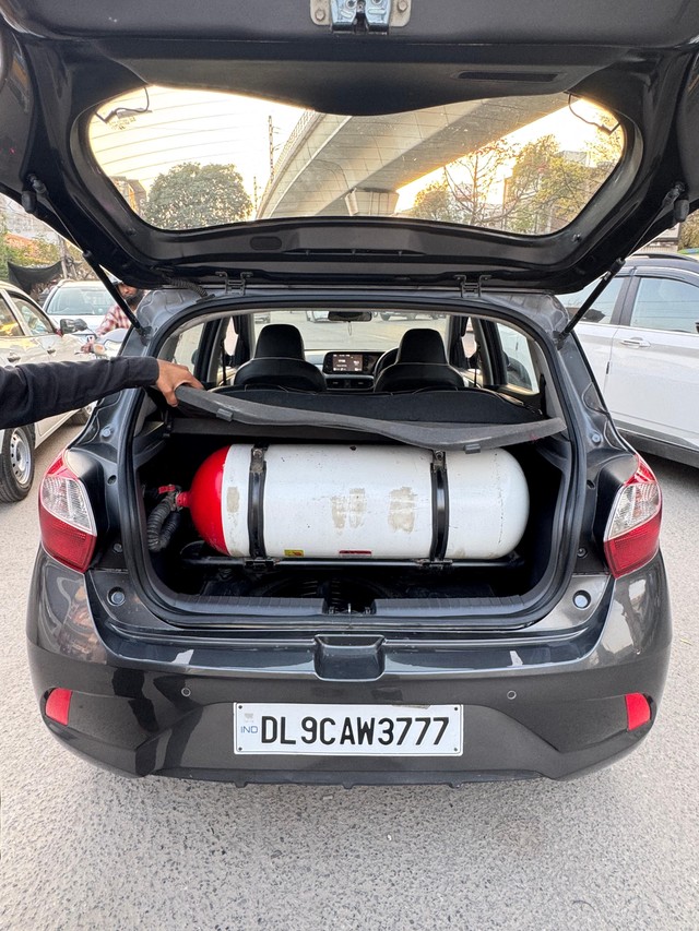 Second-hand 2021 Hyundai Grand i10 Nios Sportz CNG for sale in New Delhi-6