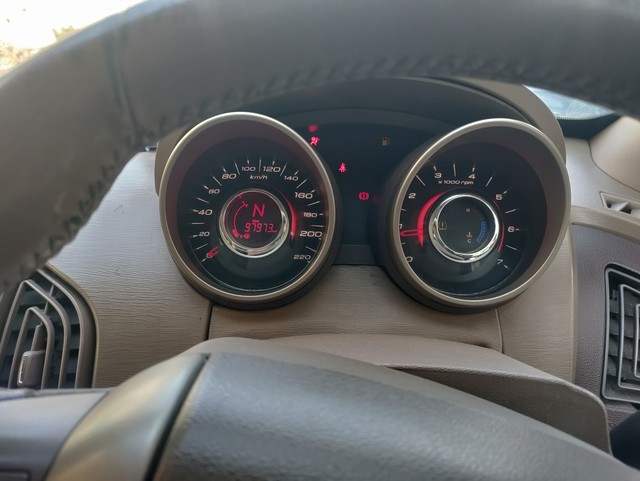 Second-hand 2014 Mahindra XUV500 W8 2WD for sale in Dehradun-5