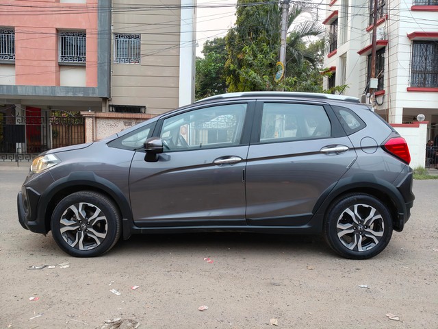 Second-hand 2019 Honda WR-V i-VTEC VX for sale in Kolkata-5