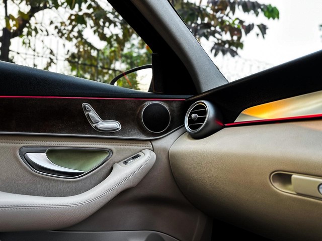 Second-hand 2015 Mercedes-Benz C-Class C 220 CDI Style for sale in Kolkata-14