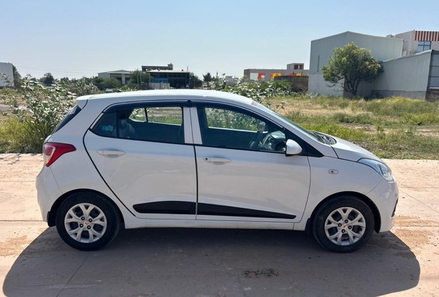 Second-hand 2016 Hyundai Grand i10 Magna for sale in Sabarkantha-1