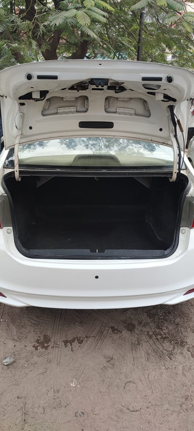 Second-hand 2014 Honda City i VTEC V for sale in Patna-3