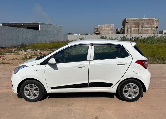 Second-hand 2016 Hyundai Grand i10 Magna for sale in Sabarkantha-2