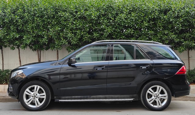 Second-hand 2016 Mercedes-Benz GLE 350d for sale in Hyderabad-3