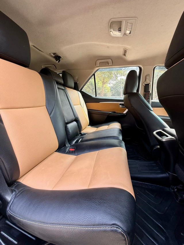 Second-hand 2019 Toyota Fortuner 2.8 2WD AT BSIV for sale in New Delhi-11