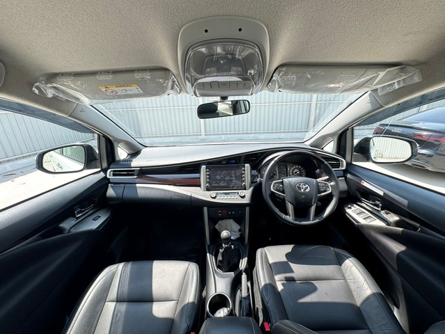 Toyota Innova Crysta 2.4 Zx 7Str Second-hand 2024 Toyota Innova Crysta 2.4 Zx 7Str for sale in Hyderabad-8