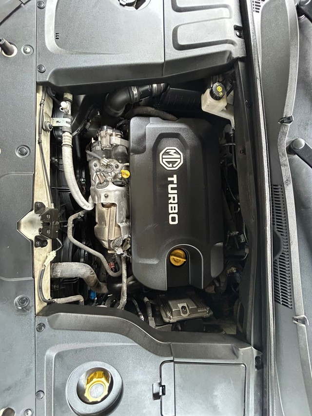 Second-hand 2022 MG Hector Plus Sharp Diesel MT for sale in New Delhi-13