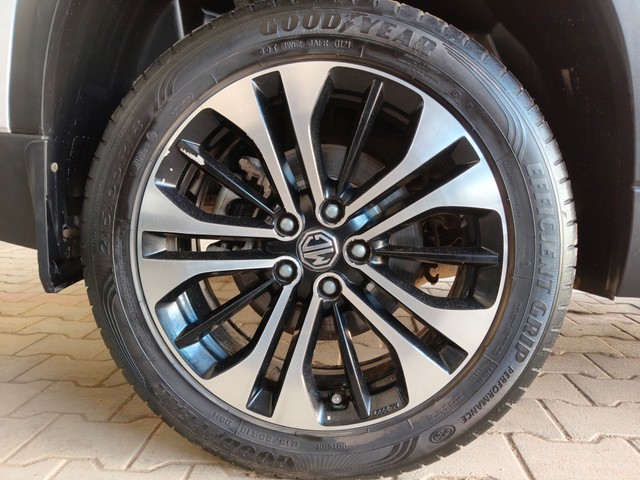 Second-hand 2021 MG Hector Sharp AT BSIV for sale in Bangalore-4