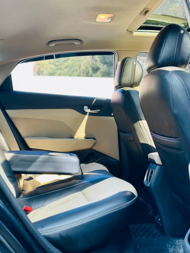 Second-hand 2022 Hyundai Verna SX for sale in New Delhi-10