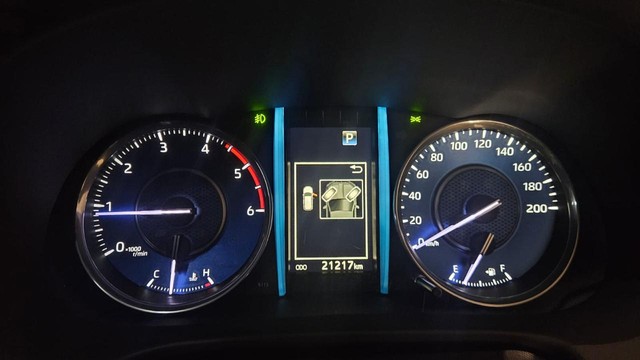 Second-hand 2023 Toyota Fortuner 4X2 Diesel AT for sale in New Delhi-10