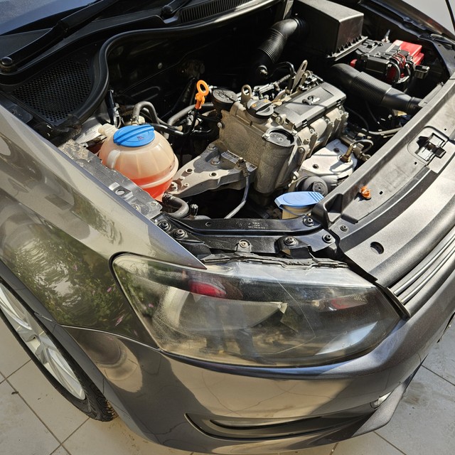 Second-hand 2013 Volkswagen Polo 1.2 MPI Highline for sale in Gurgaon-9