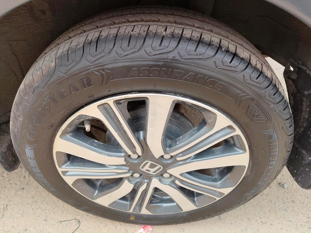 Second-hand 2021 Honda Amaze VX Petrol for sale in Kolkata-18