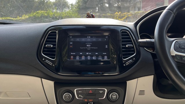 Second-hand 2018 Jeep Compass 2.0 Limited 4X4 for sale in New Delhi-16