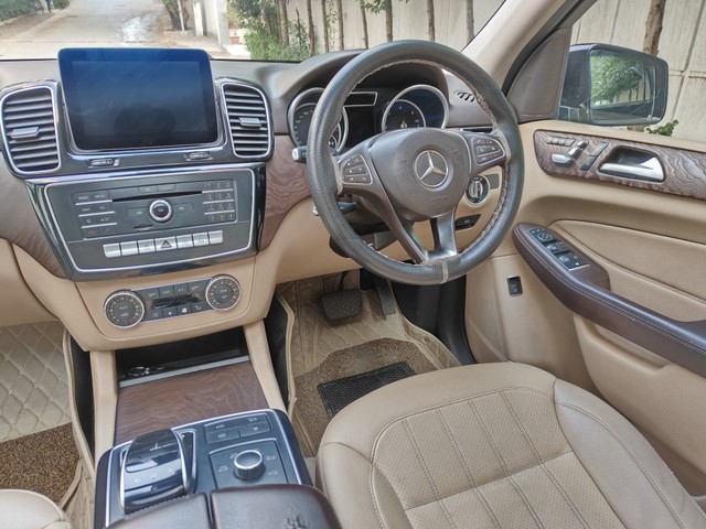 Second-hand 2016 Mercedes-Benz GLE 350d for sale in Hyderabad-11