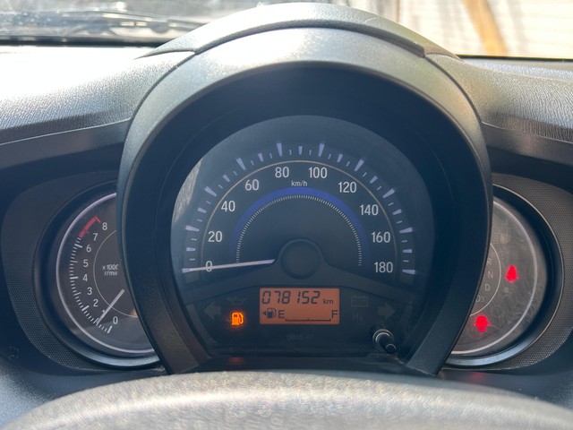 Second-hand 2015 Honda Brio VX AT for sale in Surat-12