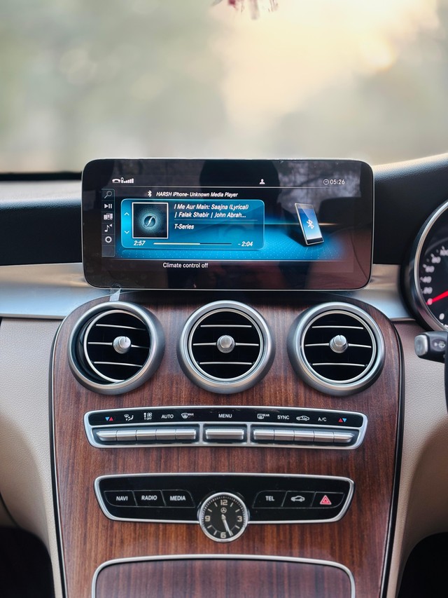 Second-hand 2019 Mercedes-Benz C-Class Progressive C 200 for sale in New Delhi-16