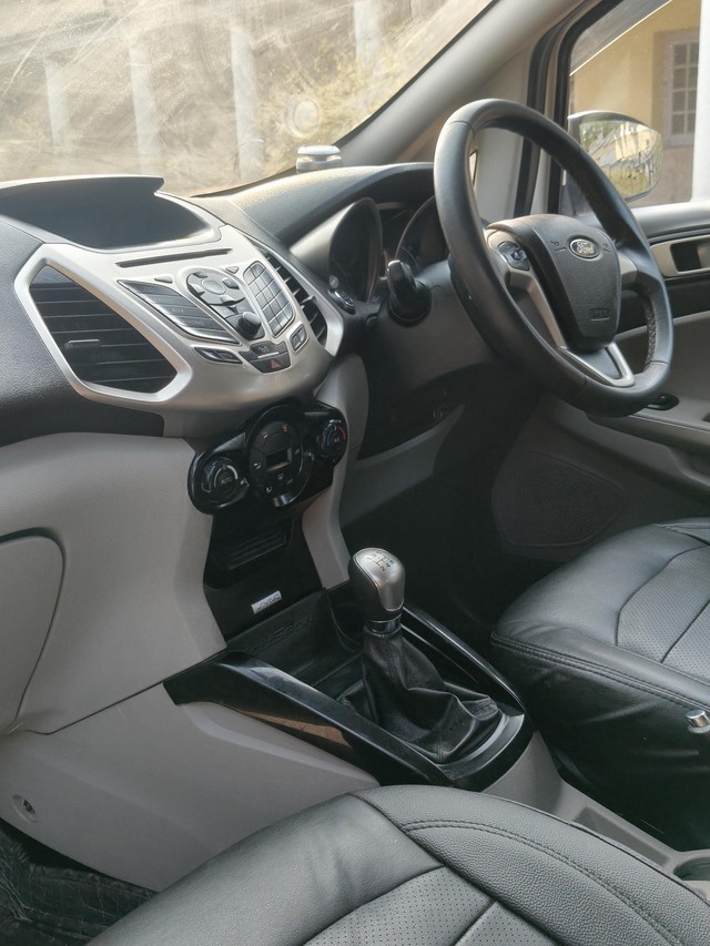 Second-hand 2017 Ford Ecosport 1.5 Diesel Titanium Plus BSIV for sale in New Delhi-12