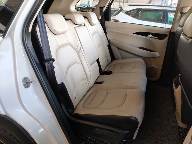 Second-hand 2021 MG Hector Sharp AT BSIV for sale in Bangalore-9