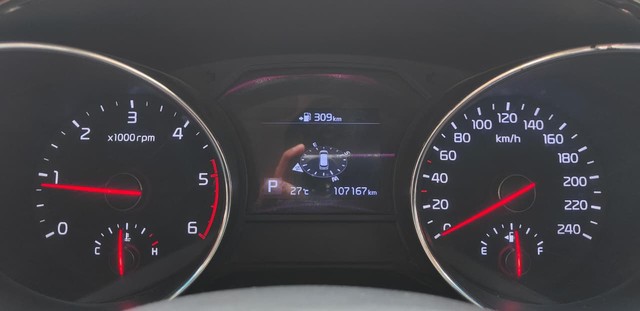 Second-hand 2020 Kia Carnival Limousine for sale in Hyderabad-4