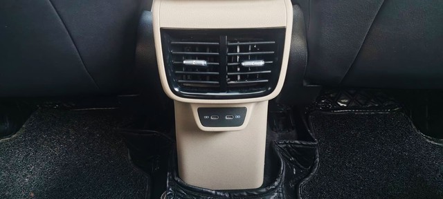 Second-hand 2023 Skoda Slavia 1.0 TSI Style AT for sale in New Delhi-10