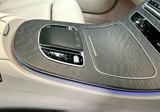 Second-hand 2024 Mercedes-Benz E-Class Exclusive E 200 for sale in New Delhi-7