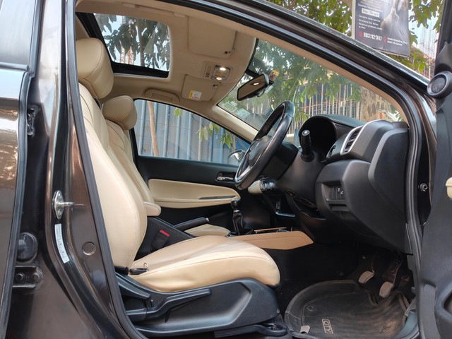 Second-hand 2021 Honda City ZX MT for sale in Kolkata-20