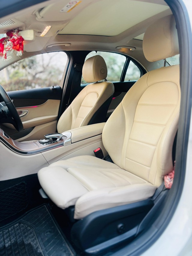 Second-hand 2019 Mercedes-Benz C-Class Progressive C 200 for sale in New Delhi-11