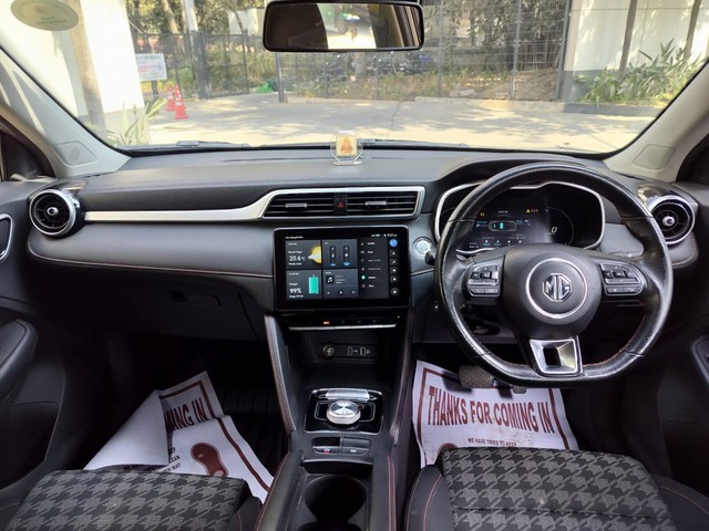 Second-hand 2023 MG ZS EV Excite for sale in Bangalore-11