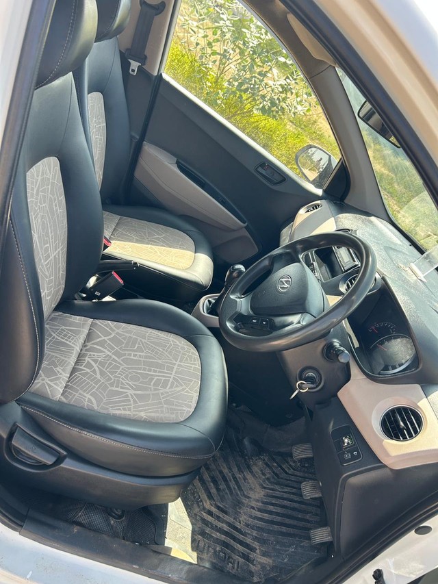 Second-hand 2016 Hyundai Grand i10 Magna for sale in Sabarkantha-12