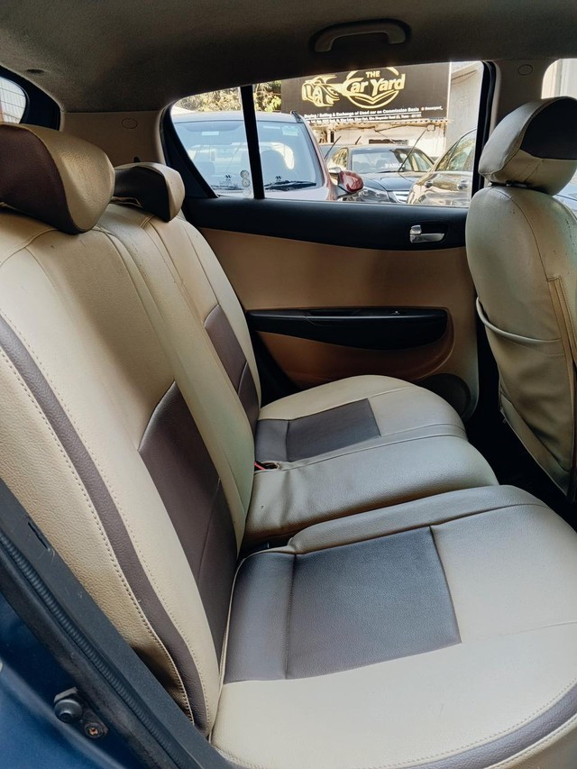 Hyundai i20 Sportz 1.2 Second-hand 2013 Hyundai i20 Sportz 1.2 for sale in Mira Road-10