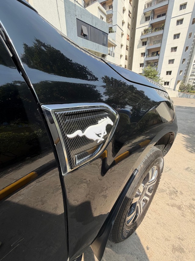 Second-hand 2019 Ford Endeavour 3.2 Titanium AT 4X4 for sale in Hyderabad-8