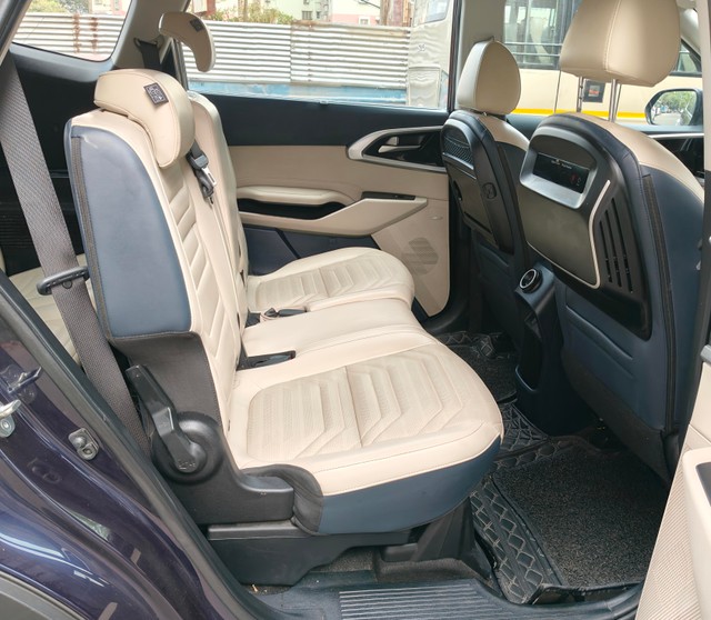 Kia Carens Luxury Plus iMT BSVI Second-hand 2023 Kia Carens Luxury Plus iMT BSVI for sale in Kolkata-10