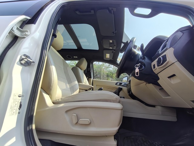 Second-hand 2017 Ford Endeavour 3.2 Titanium AT 4X4 for sale in New Delhi-11